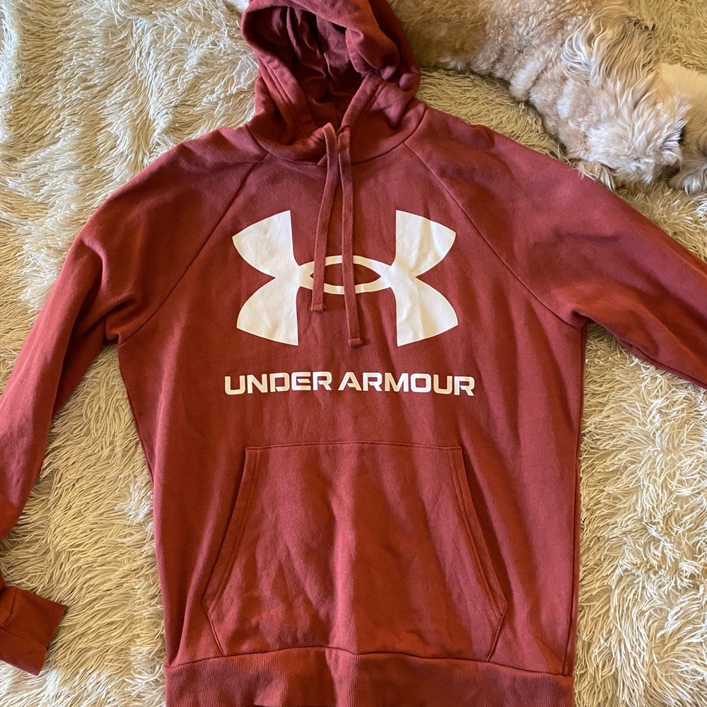 Men’s Under Armour hoodie!
